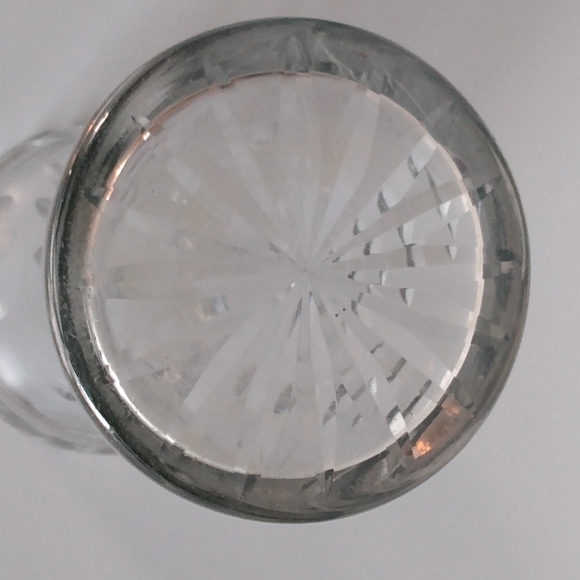 American Brilliant 10" Cut Glass Daisy Vase - Picture 8 of 9
